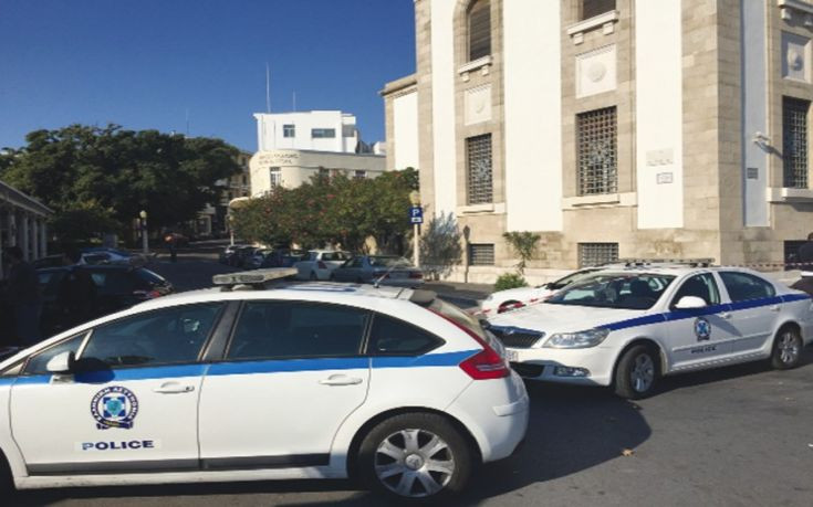 Χωρίς βενζίνη τα περιπολικά της ΕΛ.ΑΣ. στη Ρόδο – Διακόπηκε η τροφοδοσία λόγω των ανεξόφλητων οφειλών